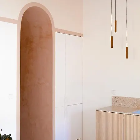 Bàti Bàti : Avec Terrasse Apartamento *